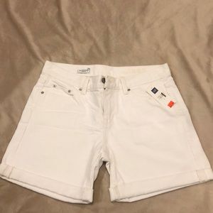 **NWT** white sexy boyfriend shorts